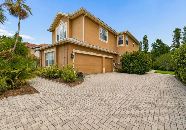 Photo 3 of Single family home for sale at 10746 Cory Lake Dr, Tampa, FL 33647 | MLS# TB8523599 | Listing updated on 2026-09-16