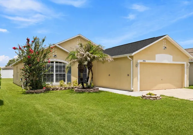 Photo 3 of Sale Pending at 2912 Belle Ln, Kissimmee, FL 34743 | MLS# S5152568 | Listing updated on 2026-09-16