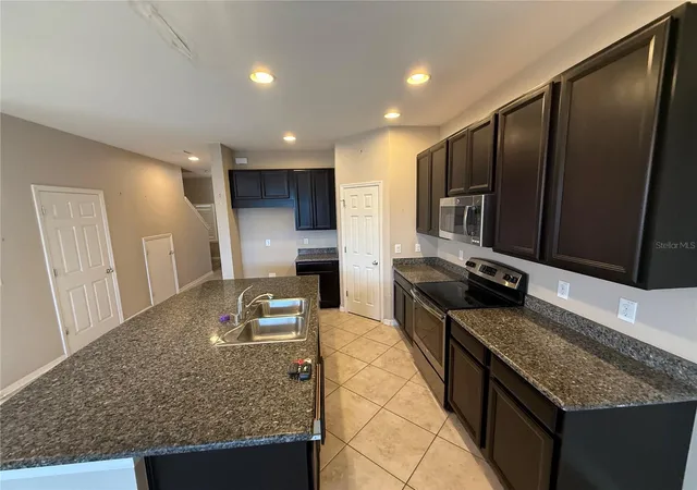 Photo 3 of Sale Pending at 6629 Holly Heath Dr, Riverview, FL 33578 | MLS# TB8523750 | Listing updated on 2026-09-22