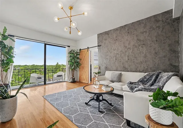 Photo 3 of Condo for sale at 2109 Bayshore Blvd #609, Tampa, FL 33606 | MLS# TB8524101 | Listing updated on 2026-09-16