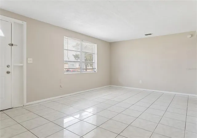 Photo 3 of Single family home for sale at 3337 Clydesdale Dr, Holiday, FL 34691 | MLS# TB8524107 | Listing updated on 2026-10-06