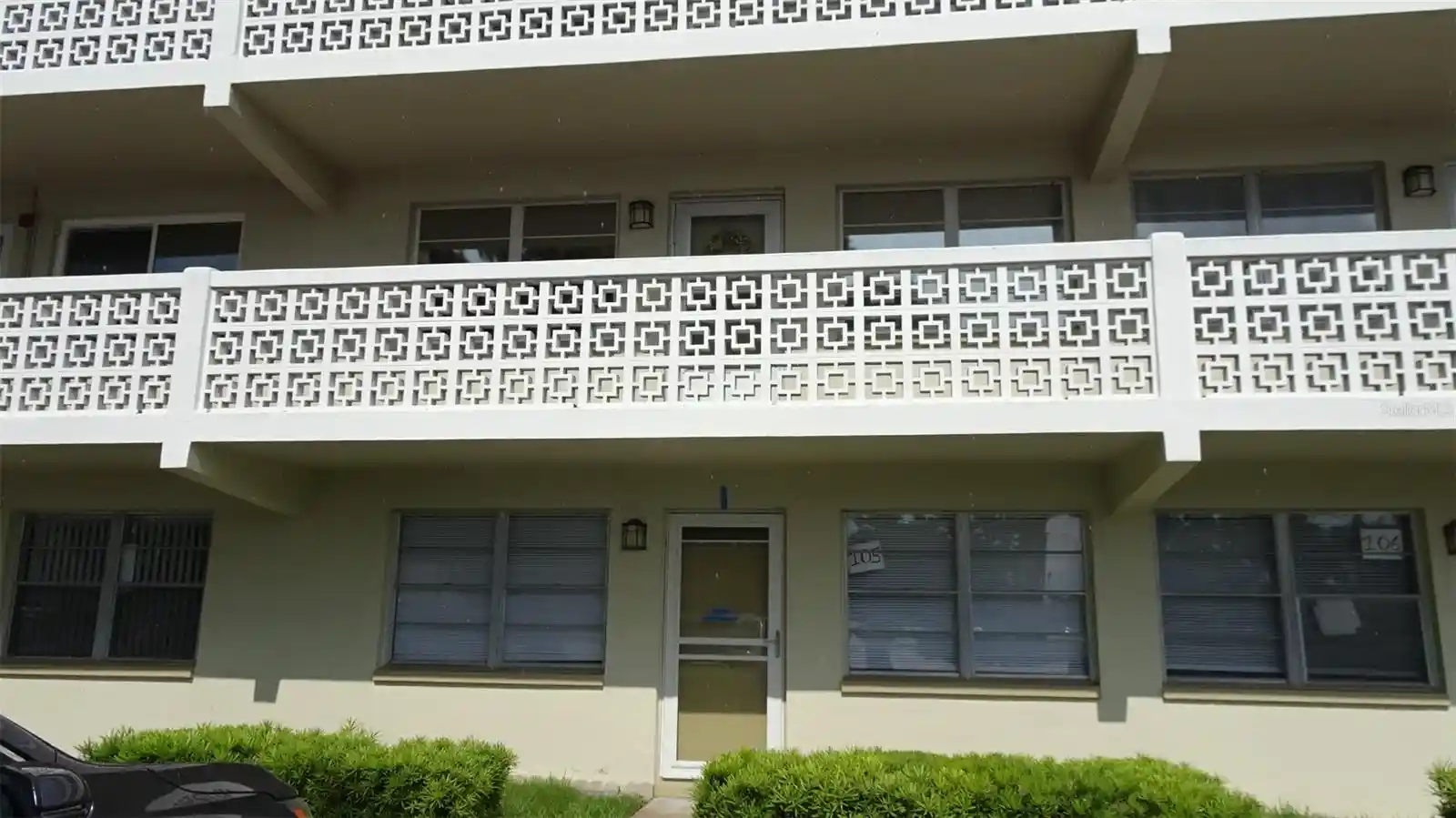 Listing Photo 1 - Condo for sale in 8100Th Dr Martin Luther King Jr St N located at 8100Th Dr Martin Luther King Jr St N, ST PETERSBURG, FL 33702 - Unit #105