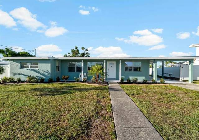 Photo 3 of Single family home for sale at 581 Lindley Ter, Port Charlotte, FL 33952 | MLS# C7527884 | Listing updated on 2026-10-03
