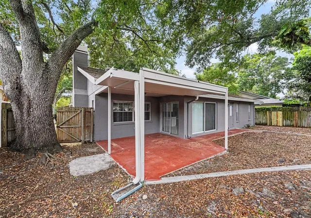 Photo 3 of Single family home for sale at 2431 Grv Ridge Dr, Palm Harbor, FL 34683 | MLS# TB8525057 | Listing updated on 2026-10-08