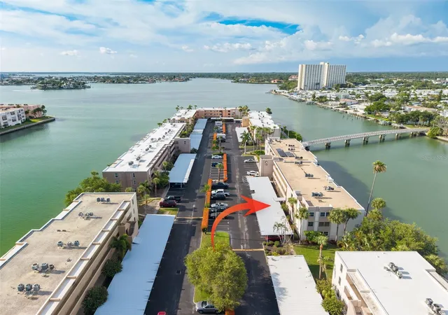 Photo 3 of Condo for sale at 7425 Bay Is Dr S #107, South Pasadena, FL 33707 | MLS# TB8525393 | Listing updated on 2026-09-08