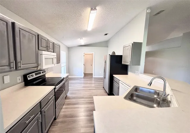 Photo 4 of Single family home for sale at 15937 Wilkinson Dr, Clermont, FL 34714 | MLS# O6422301 | Listing updated on 2026-09-22