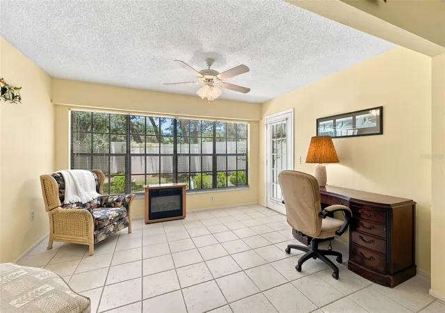 Photo 4 of Sale Pending at 6695 Pin Oak Ct, Spring Hill, FL 34606 | MLS# W7887339 | Listing updated on 2026-09-17