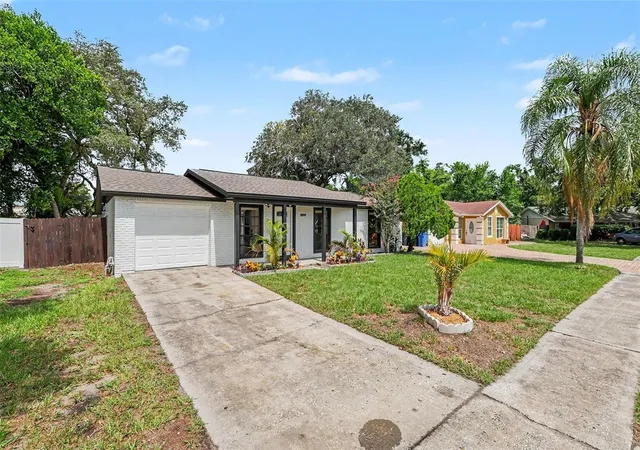 Photo 3 of Single family home for sale at 8253 Greenleaf Cir, Tampa, FL 33615 | MLS# TB8526212 | Listing updated on 2026-10-03