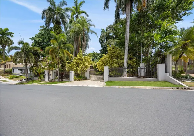 Photo 1 of Single family home for sale at 1841 Begonia St Santa Maria, San Juan, PR 00927 | MLS# PR9122583 | Listing updated on 2026-09-28