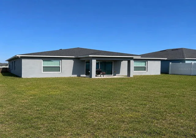 Photo 3 of Sale Pending at 7259 Holly Crk Rd, Mount Dora, FL 32757 | MLS# O6422715 | Listing updated on 2026-09-16