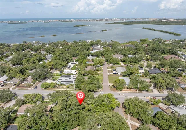 Photo 2 of Single family home for sale at 2925 Park St N, St Petersburg, FL 33710 | MLS# TB8526584 | Listing updated on 2026-09-16