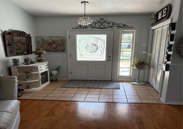 Photo 4 of Sale Pending at 1910 S Park Ave, Sanford, FL 32771 | MLS# A4699338 | Listing updated on 2026-09-17