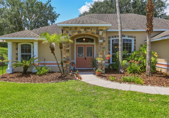Photo 2 of Single family home for sale at 11340 Alameda Sandra Dr, Clermont, FL 34711 | MLS# O6423688 | Listing updated on 2026-10-22