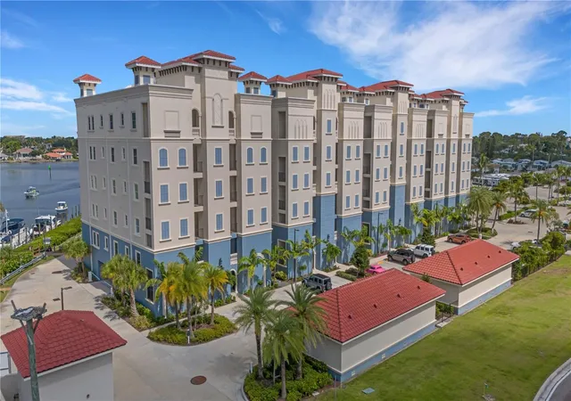 Photo 2 of Condo for sale at 505 Tamiami Trl N #501, Venice, FL 34285 | MLS# N6144983 | Listing updated on 2026-09-16