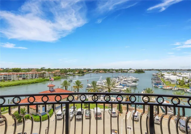 Photo 3 of Condo for sale at 505 Tamiami Trl N #501, Venice, FL 34285 | MLS# N6144983 | Listing updated on 2026-09-16