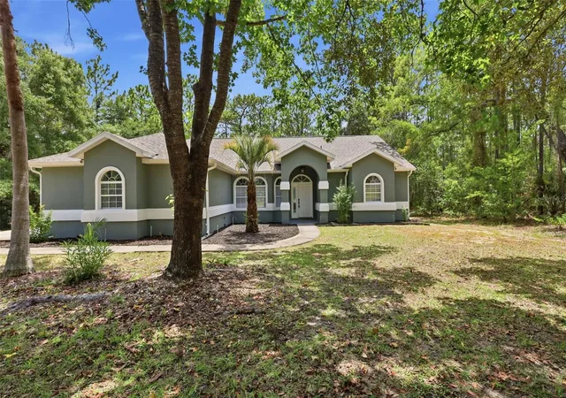 Photo 3 of Single family home for sale at 5042 N Peppermint Dr, Beverly Hills, FL 34465 | MLS# TB8528279 | Listing updated on 2026-09-16