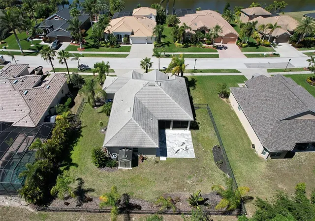 Photo 4 of Single family home for sale at 5409 Conch Shell Pl, Apollo Beach, FL 33572 | MLS# TB8528445 | Listing updated on 2026-09-16