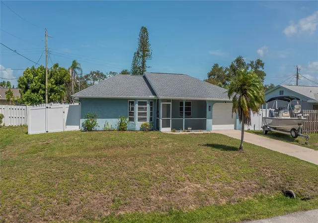 Photo 3 of Single family home for sale at 1510 Nantucket Rd, Venice, FL 34293 | MLS# N6145011 | Listing updated on 2026-09-16