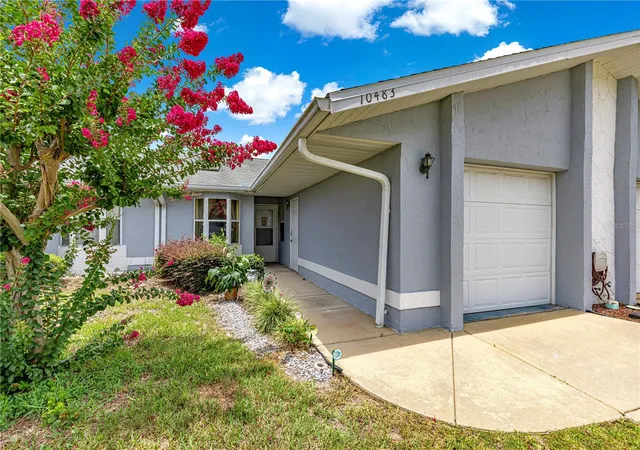 Photo 1 of Single family home for sale at 10483 Sw 85th Court, Ocala, FL 34481 | MLS# OM728389 | Listing updated on 2026-09-21