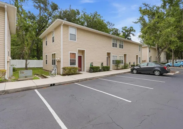 Photo 1 of Condo for sale at 1710 Nw 7th Street #604, Gainesville, FL 32609 | MLS# L4963485 | Listing updated on 2026-09-16