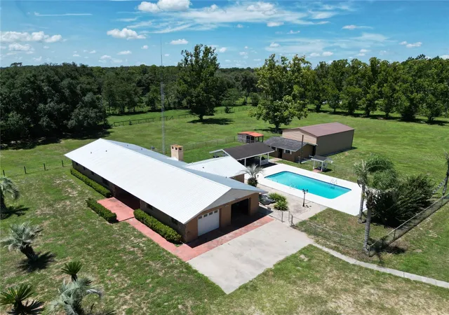 Photo 1 of Single family home for sale at 12776 Se 87th Terrace, Belleview, FL 34420 | MLS# O6424814 | Listing updated on 2026-09-16