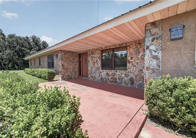 Photo 3 of Single family home for sale at 12776 Se 87th Terrace, Belleview, FL 34420 | MLS# O6424814 | Listing updated on 2026-09-16