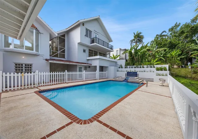 Photo 1 of Sale Pending at 151 Alturas Tejas, Las Piedras, PR 00771 | MLS# PR9122760 | Listing updated on 2026-10-08