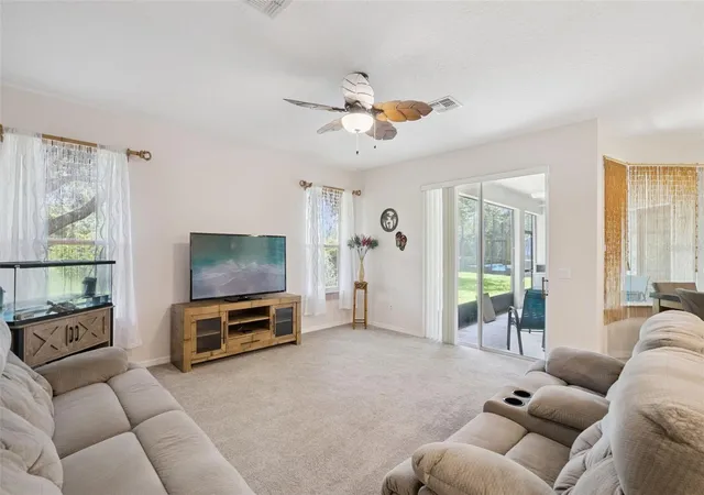Photo 3 of Single family home for sale at 2589 Corbyton Ct, Orlando, FL 32828 | MLS# O6425276 | Listing updated on 2026-09-11