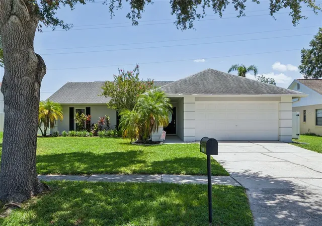 Photo 1 of Single family home for sale at 16117 Pebblebrook Dr, Tampa, FL 33624 | MLS# TB8529462 | Listing updated on 2026-10-03