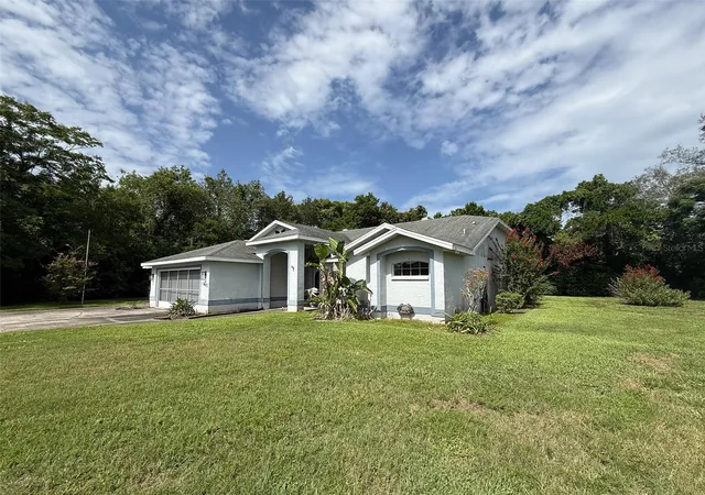 Photo 3 of Single family home for sale at 1463 Brigadier Dr, Spring Hill, FL 34608 | MLS# W7887680 | Listing updated on 2026-10-15