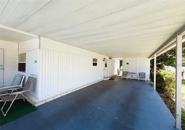 Photo 4 of Manufactured home for sale at 203 Aspen Cir, Leesburg, FL 34748 | MLS# R4911660 | Listing updated on 2026-09-24