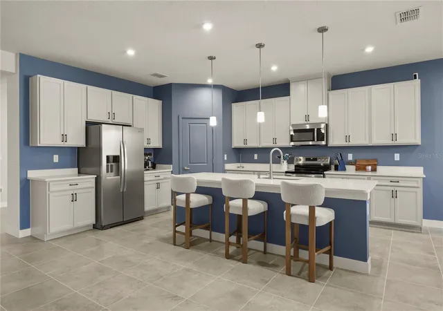 Photo 2 of Single family home for sale at 1714 Upland Ln, Winter Haven, FL 33884 | MLS# O6425448 | Listing updated on 2026-09-23