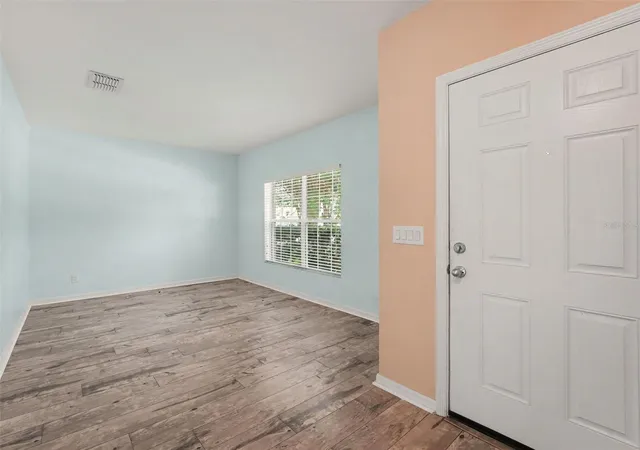 Photo 3 of Single family home for sale at 1407 Marsh Meadow Ln, Davenport, FL 33896 | MLS# O6425866 | Listing updated on 2026-09-23