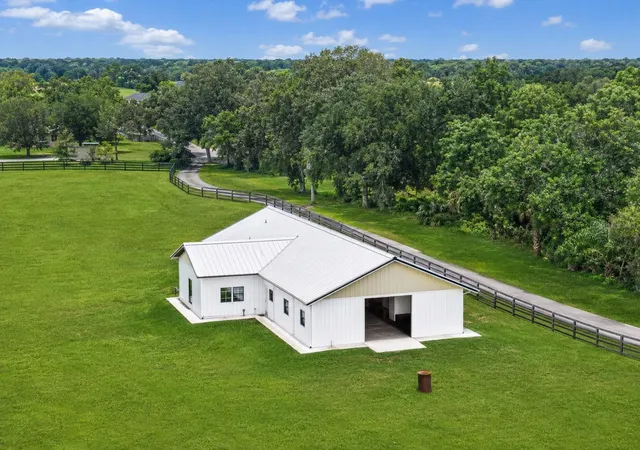 Photo 4 of House for sale at 8544 NW 160th Avenue, Morriston, FL 32668 | MLS# OM728671 | Listing updated on 2026-10-07