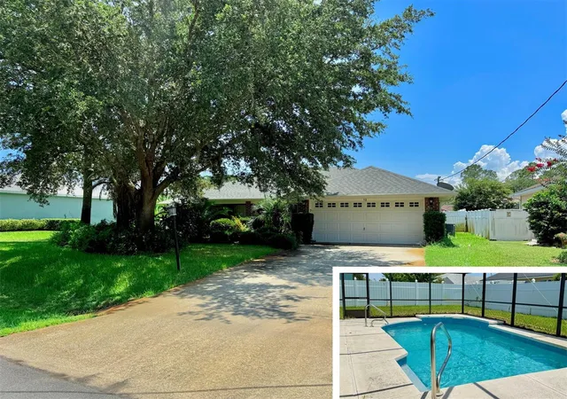 Photo 1 of Single family home for sale at 12 Eastmoor Ln, Palm Coast, FL 32164 | MLS# FC320035 | Listing updated on 2026-09-09