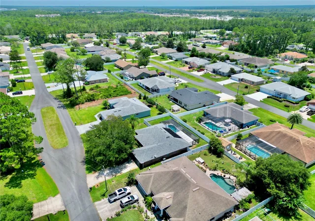 Photo 3 of Single family home for sale at 12 Eastmoor Ln, Palm Coast, FL 32164 | MLS# FC320035 | Listing updated on 2026-09-09