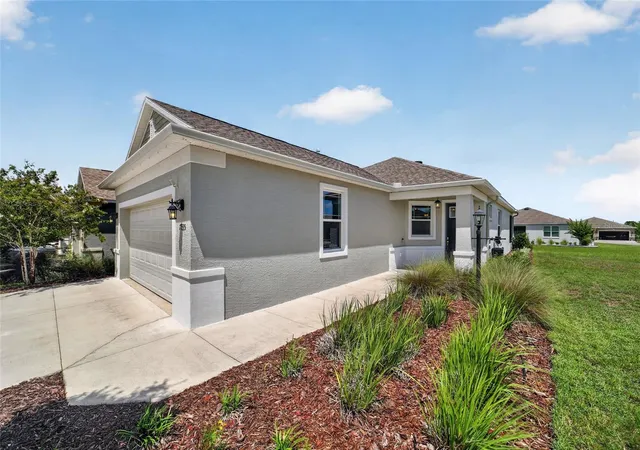 Photo 3 of Single family home for sale at 7935 SW 89th Terrace, Ocala, FL 34481 | MLS# OM728712 | Listing updated on 2026-09-09