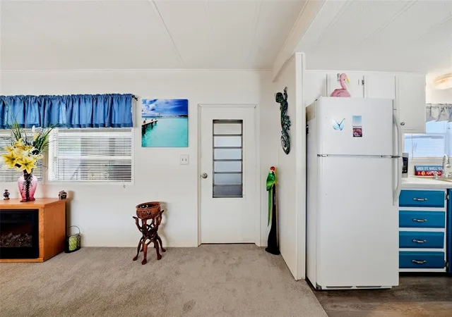 Photo 4 of Manufactured home for sale at 12116 Horseshoe Ln, Hudson, FL 34667 | MLS# W7887779 | Listing updated on 2026-09-17