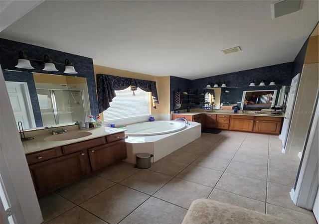 Photo 4 of Single family home for sale at 3608 Juneberry Dr, Wesley Chapel, FL 33543 | MLS# TB8530765 | Listing updated on 2026-09-17