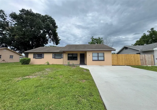 Photo 1 of Single family home for sale at 506 Thomas Ave, Winter Haven, FL 33880 | MLS# P4939370 | Listing updated on 2026-09-29