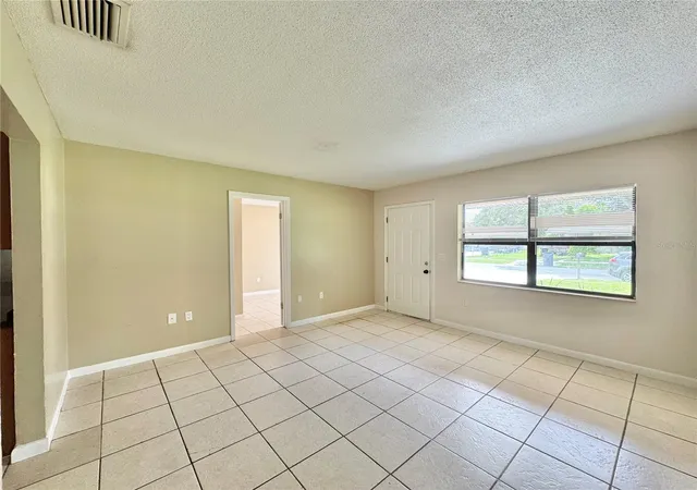 Photo 3 of Single family home for sale at 506 Thomas Ave, Winter Haven, FL 33880 | MLS# P4939370 | Listing updated on 2026-09-29
