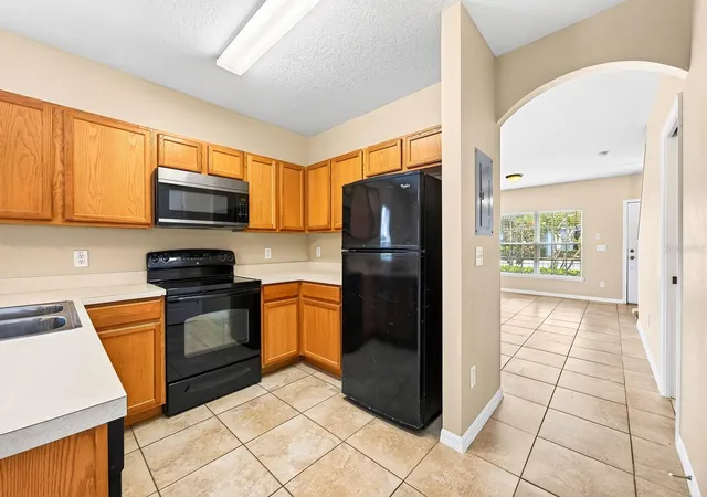 Photo 3 of Townhouse for sale at 102 Wilton Cir, Sanford, FL 32773 | MLS# O6426950 | Listing updated on 2026-09-17