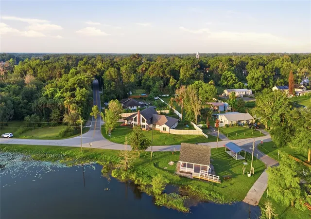 Photo 1 of Single family home for sale at 212 Pleasant St, Lake Helen, FL 32744 | MLS# O6427099 | Listing updated on 2026-09-16