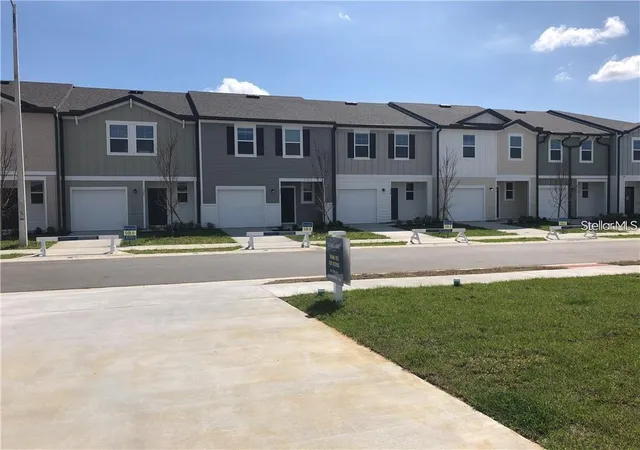 Photo 1 of Townhouse for sale at 342 Madison Dr, Davenport, FL 33837 | MLS# O6427204 | Listing updated on 2026-09-16