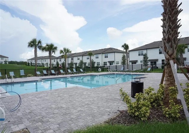 Photo 4 of Townhouse for sale at 342 Madison Dr, Davenport, FL 33837 | MLS# O6427204 | Listing updated on 2026-09-16