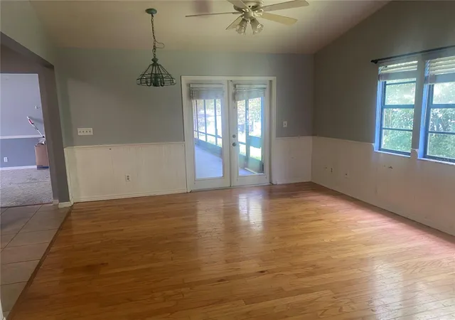 Photo 4 of Single family home for sale at 120 Lindenwood Ln, Kissimmee, FL 34743 | MLS# O6427307 | Listing updated on 2026-09-16
