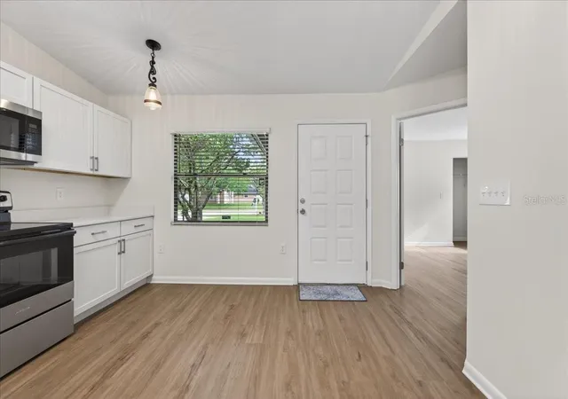 Photo 3 of House for sale at 10 Bren Mar Ln, Palm Coast, FL 32137 | MLS# FC320148 | Listing updated on 2026-09-28