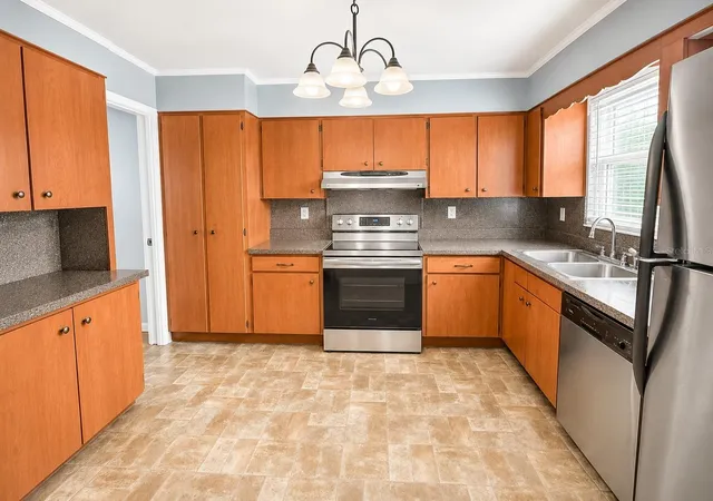 Photo 3 of Single family home for sale at 409 Montgomery Ave, Lakeland, FL 33801 | MLS# S5154269 | Listing updated on 2026-09-18