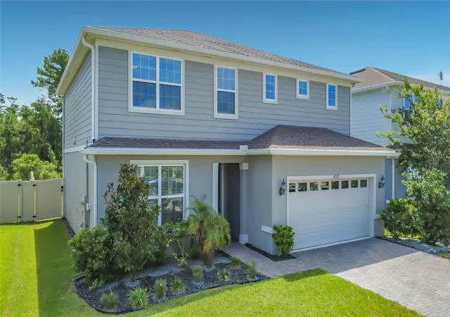 Photo 2 of Single family home for sale at 5729 Wooden Pine Dr, Orlando, FL 32829 | MLS# O6427530 | Listing updated on 2026-09-08
