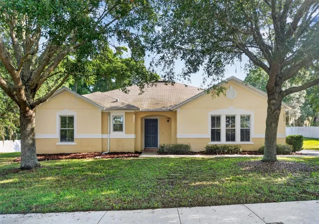 Photo 2 of Sale Pending at 2832 Breezy Meadow Rd, Apopka, FL 32712 | MLS# O6427537 | Listing updated on 2026-09-08